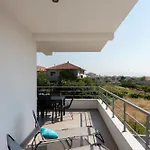 Karlo Apartment