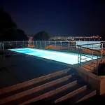 Karlo Apartment *