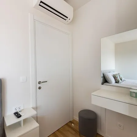 Karlo Τρογκίρ