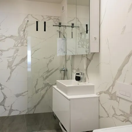 Apartment Karlo